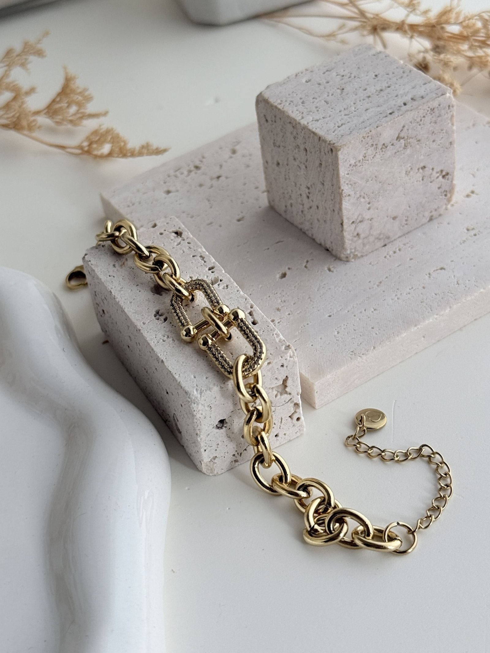 Aurelia Pavé Link Bracelet