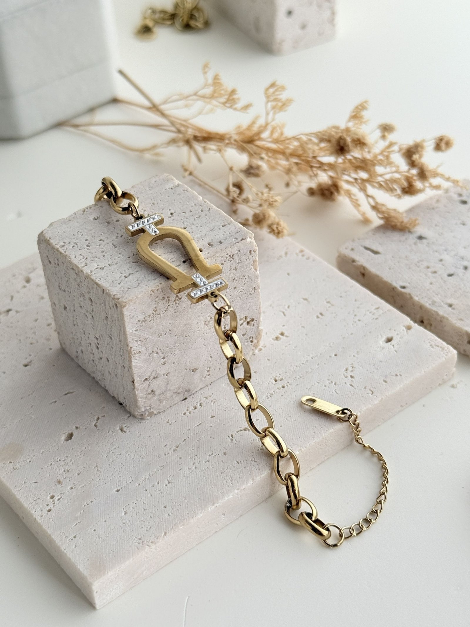 Γlan Horseshoe Link Bracelet