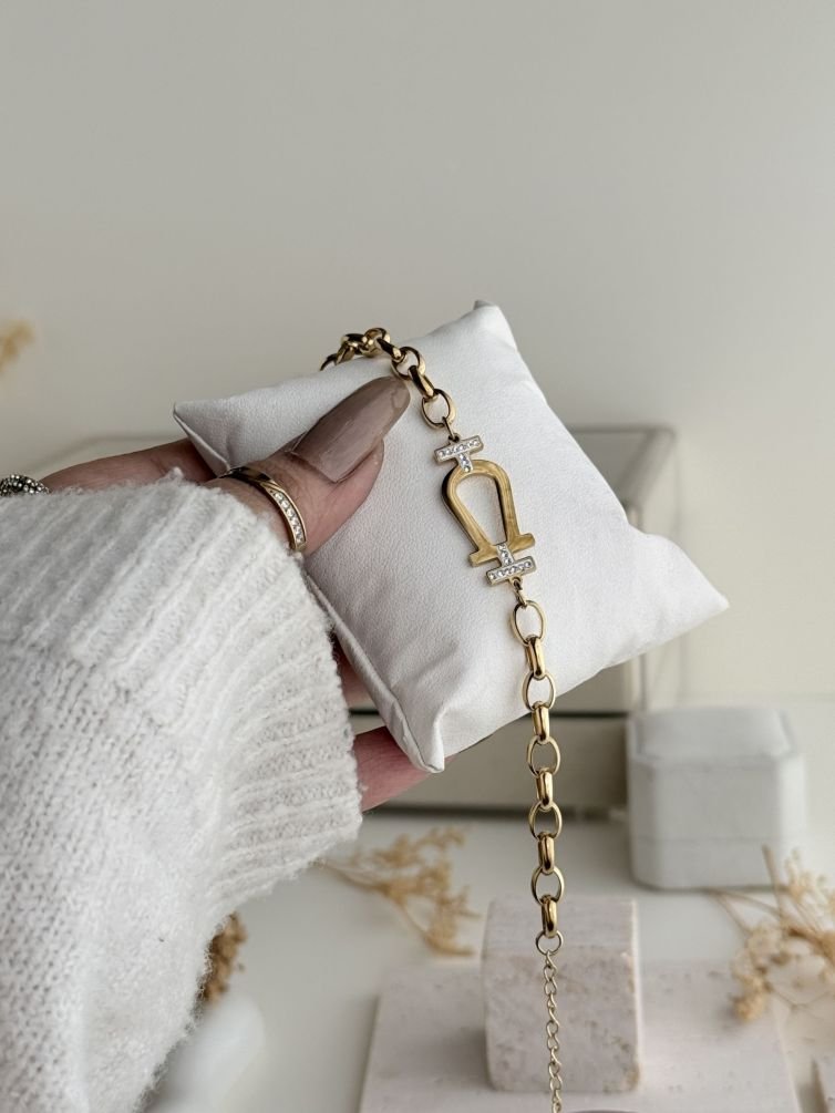 Élan Horseshoe Link Bracelet