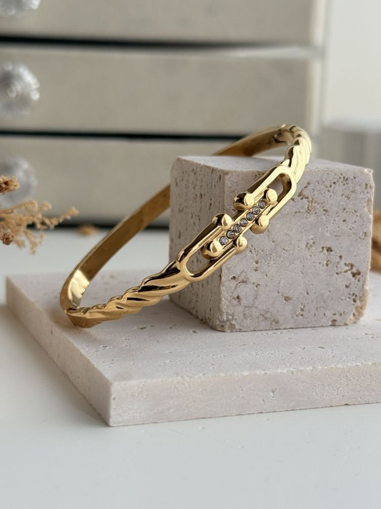 Seraph Lock Cuff