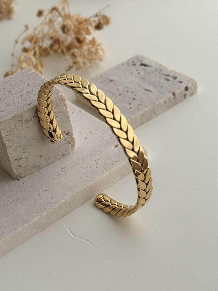 Solene Weave Cuff