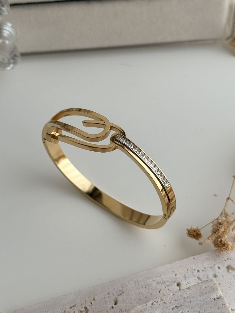 Elowen Arc Cuff