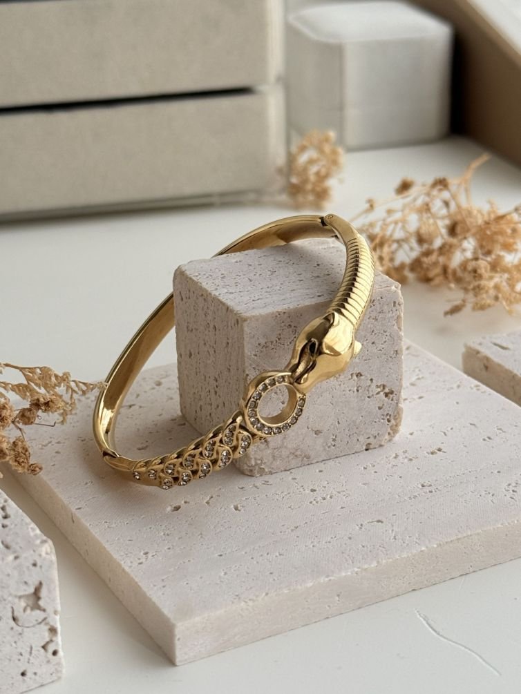Orvella Coil Cuff
