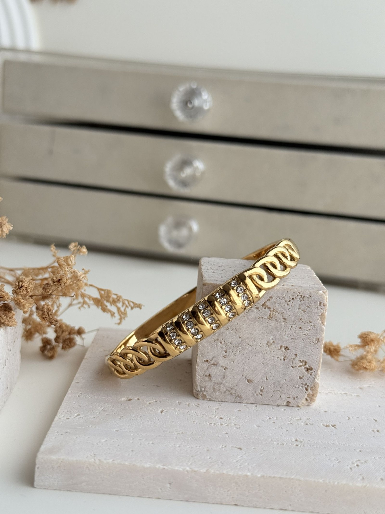 Sorelle Braided Cuff