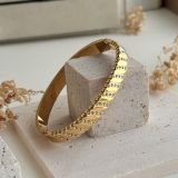 Lioren Pavé Ridge Cuff