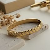 Lioren Pavé Ridge Cuff