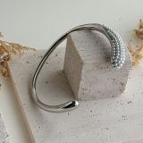 Nivelle Pearl Arc Cuff