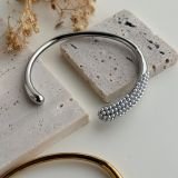 Nivelle Pearl Arc Cuff