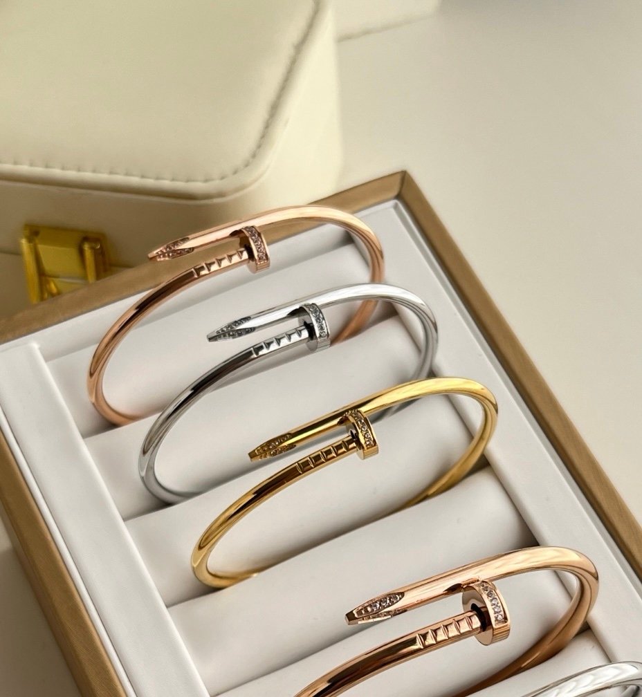 NoΓ©line Screw Cuff (Narrow version)