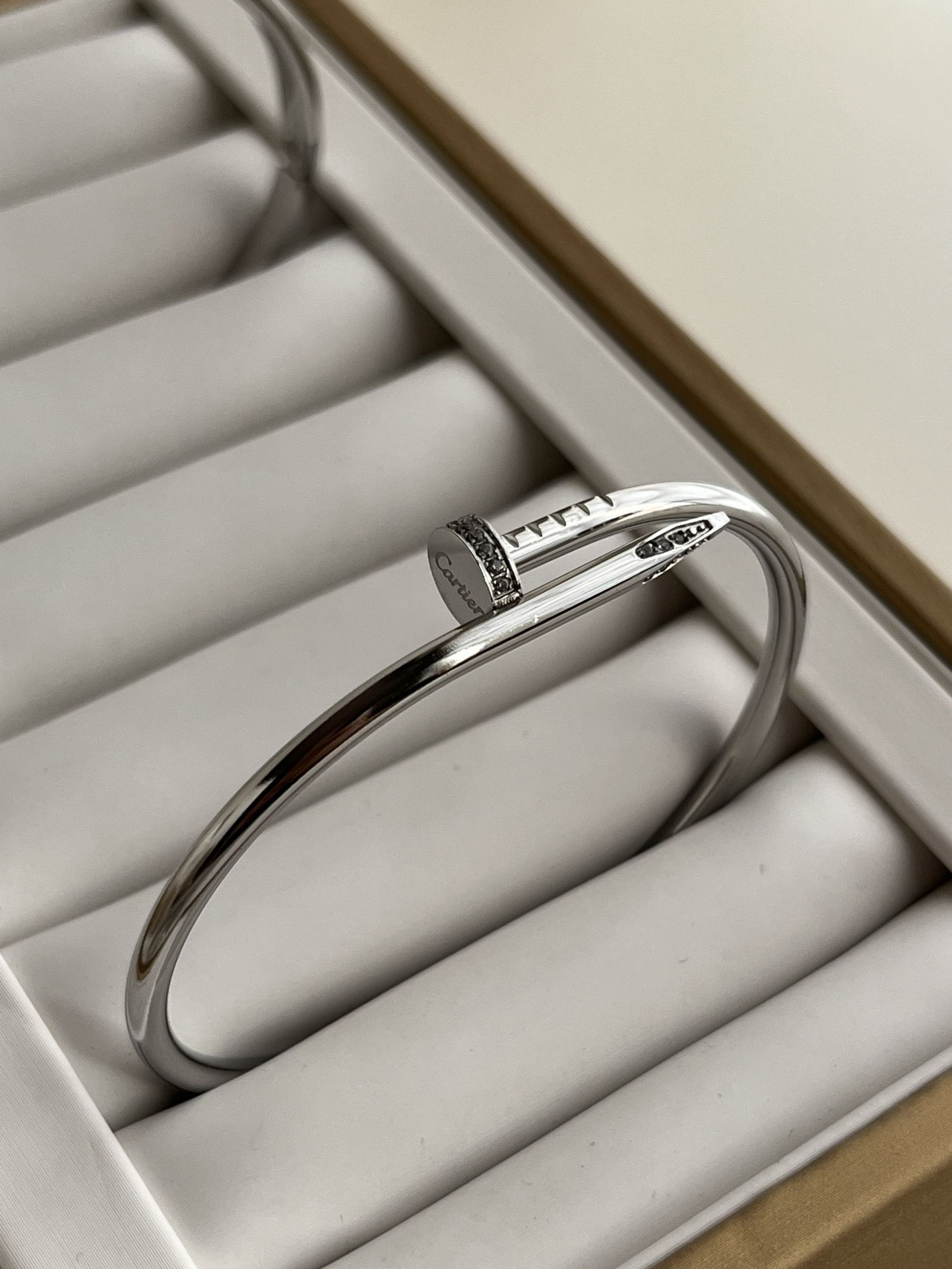 NoΓ©line Screw Cuff (Narrow version)