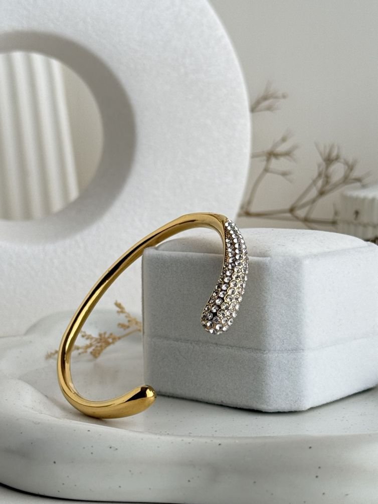 Sylvara Pavé Arc Cuff